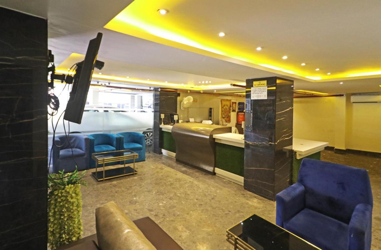 The Ivy Grand Hotel In City Centre With Free Secured Parking Ню Делхи Екстериор снимка