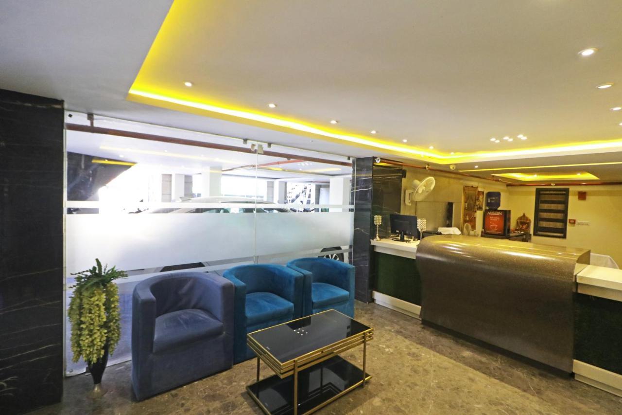 The Ivy Grand Hotel In City Centre With Free Secured Parking Ню Делхи Екстериор снимка